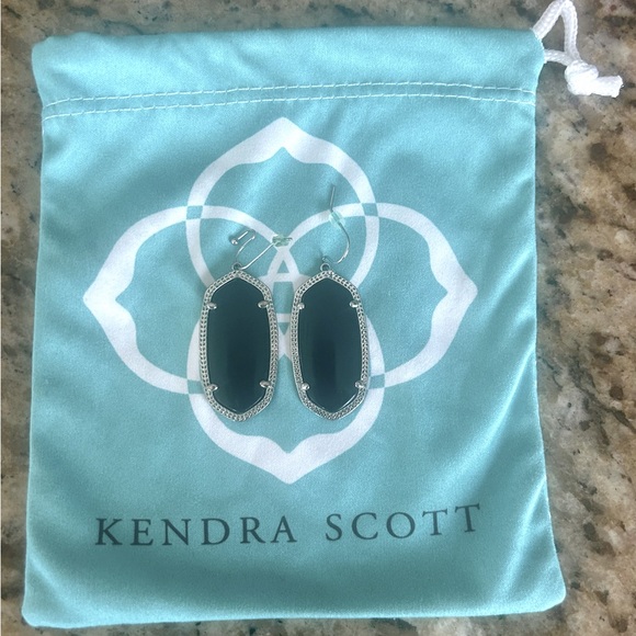 Kendra Scott Dani Drop Earrings - Picture 1 of 5